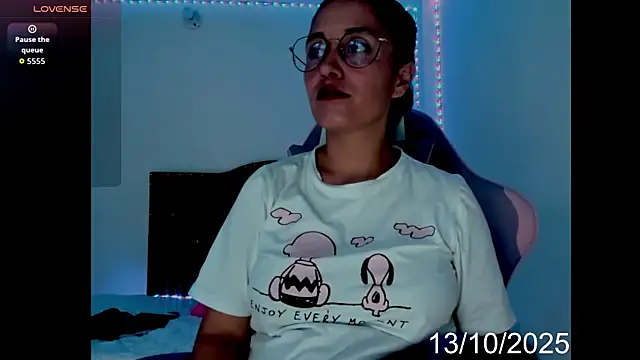 lady hana28 online show from 11/13/25, 01:21