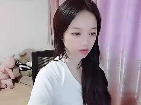 wwcc123 online show from 11/04/25, 03:27