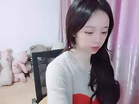 wwcc123 online show from 12/19/25, 03:13