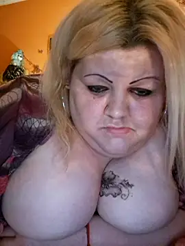 Snapshot of ducicsajsziii chatting on 12/12/24, 10:31 ducicsajsziii online show from 12/12/24, 10:31