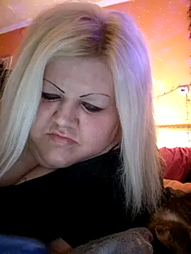 Snapshot of ducicsajsziii chatting on 03/05/25, 09:48 ducicsajsziii online show from 03/05/25, 09:48