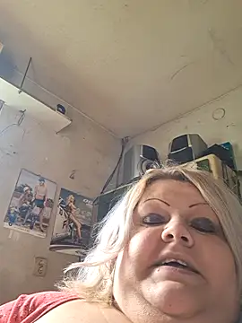 Snapshot of ducicsajsziii chatting on 09/22/25, 10:06 ducicsajsziii online show from 09/22/25, 10:06