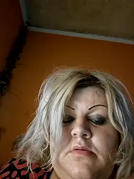 Snapshot of ducicsajsziii chatting on 10/10/25, 10:20 ducicsajsziii online show from 10/10/25, 10:20