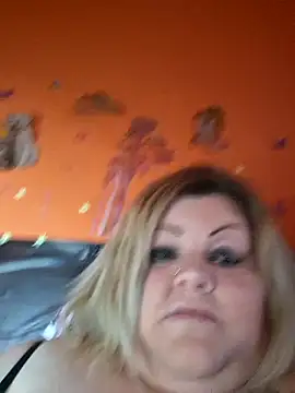 ducicsajsziii online show from 04/09/26, 06:30