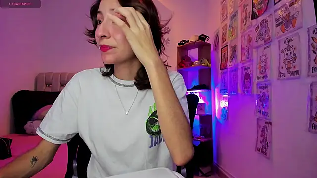 Snapshot of Gorgeous_Team chatting on 03/01/25, 08:10 Gorgeous Team online show from 03/01/25, 08:10