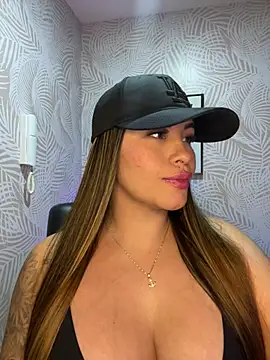 sexyyykloee online show from 02/16/26, 06:31