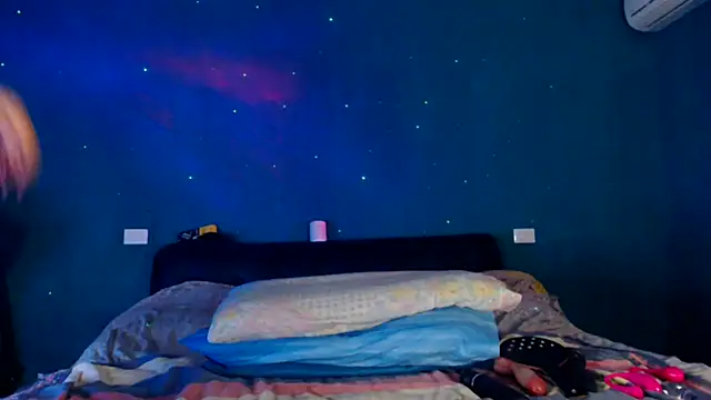 Karendolly  8 online show from 03/02/26, 06:04