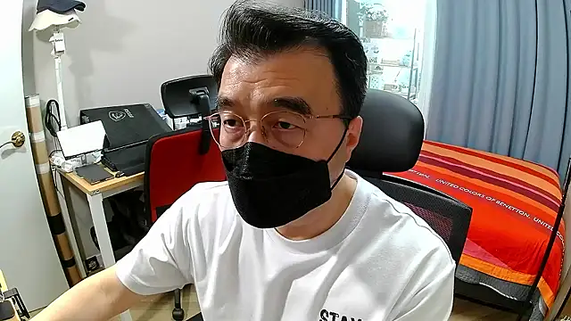 Snapshot of Jackvanlee chatting on 06/30/26, 04:57 Jackvanlee online show from 06/30/26, 04:57