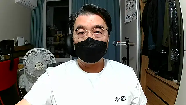 Snapshot of Jackvanlee chatting on 08/05/26, 12:41 Jackvanlee online show from 08/05/26, 12:41