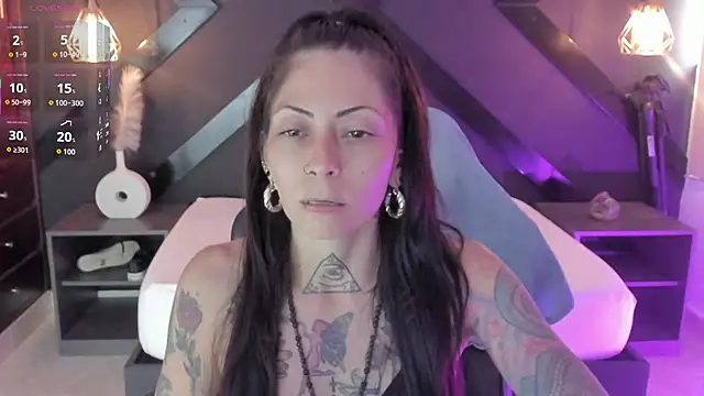 Snapshot of dark_gotica chatting on 02/24/26, 07:12 dark gotica online show from 02/24/26, 07:12