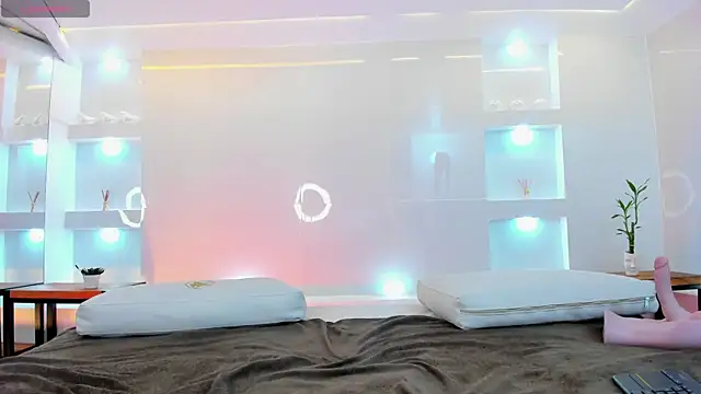 martina mayers online show from 01/28/25, 08:04