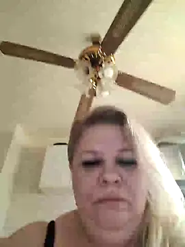 AriannaMilf online show from 12/05/25, 10:24