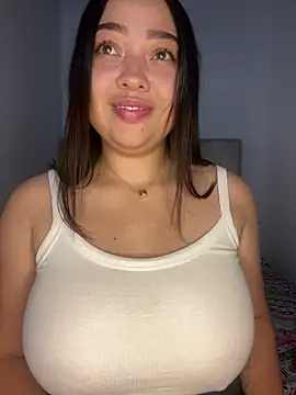 MissPerlaa online show from 12/28/24, 05:25