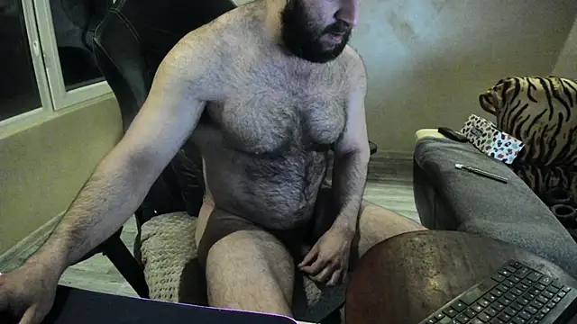 Hugealphabeast online show from 03/09/25, 09:46