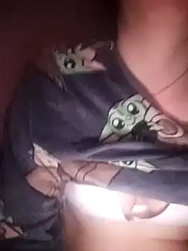 Snapshot of bruna_safadinhaa chatting on 01/19/25, 08:50 bruna safadinhaa online show from 01/19/25, 08:50