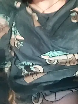 Snapshot of bruna_safadinhaa chatting on 03/13/25, 06:56 bruna safadinhaa online show from 03/13/25, 06:56