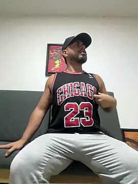 Juan Castano online show from 02/16/25, 11:16