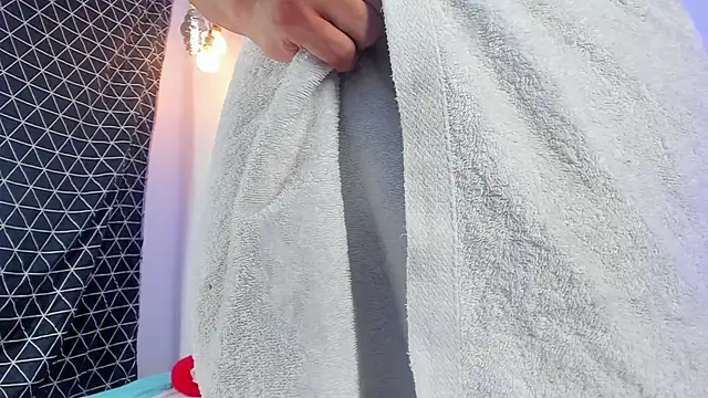 Juan Castano online show from 03/20/25, 07:14