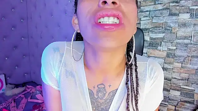 TeennNaugthy18 online show from 01/15/25, 10:06