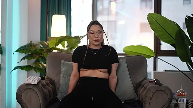 Assmerising online show from 02/21/26, 10:49