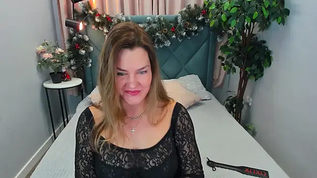 Adele Russo online show from 01/04/25, 04:11