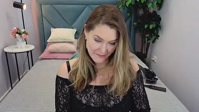 Adele Russo online show from 01/15/26, 04:44