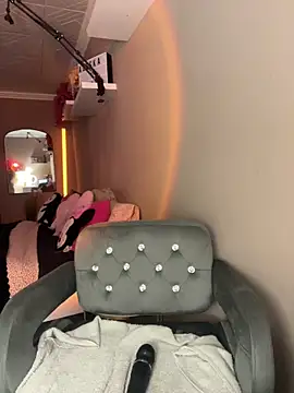 alexababy online show from 04/24/26, 09:23