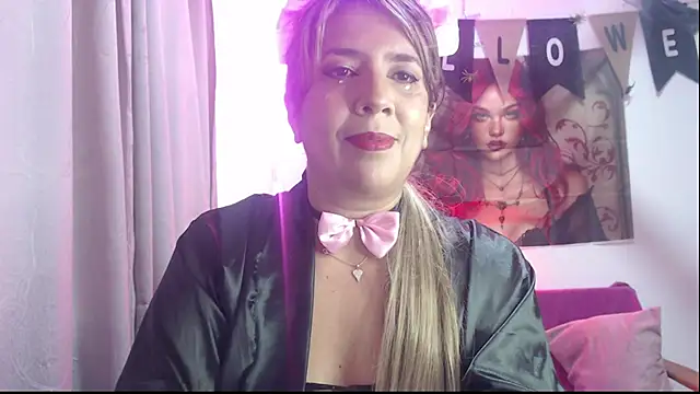 Victoria meester online show from 10/29/25, 03:03