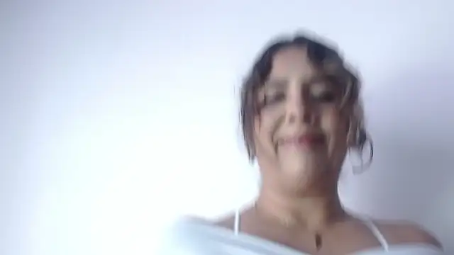 Victoria meester online show from 04/25/26, 03:31