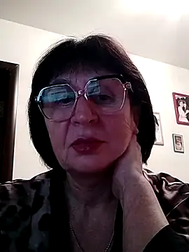 Snapshot of AlbinaXPretty chatting on 12/09/24, 08:12 AlbinaXPretty online show from 12/09/24, 08:12