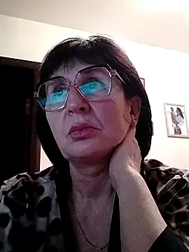 Snapshot of AlbinaXPretty chatting on 12/22/24, 07:31 AlbinaXPretty online show from 12/22/24, 07:31