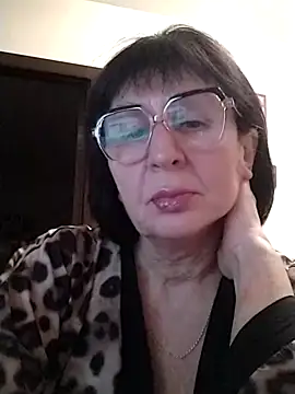 Snapshot of AlbinaXPretty chatting on 01/02/25, 06:56 AlbinaXPretty online show from 01/02/25, 06:56