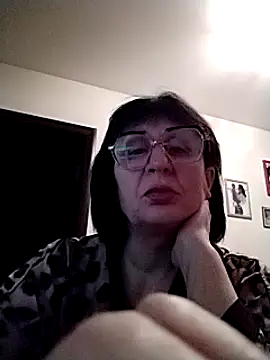 Snapshot of AlbinaXPretty chatting on 01/27/25, 09:33 AlbinaXPretty online show from 01/27/25, 09:33