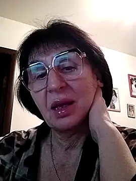 Snapshot of AlbinaXPretty chatting on 01/31/25, 05:42 AlbinaXPretty online show from 01/31/25, 05:42