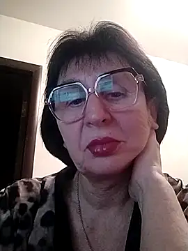 Snapshot of AlbinaXPretty chatting on 02/05/25, 07:20 AlbinaXPretty online show from 02/05/25, 07:20