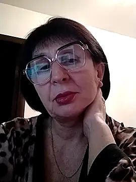 Snapshot of AlbinaXPretty chatting on 02/16/25, 06:21 AlbinaXPretty online show from 02/16/25, 06:21