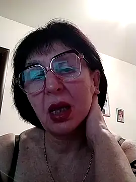 Snapshot of AlbinaXPretty chatting on 02/20/25, 07:30 AlbinaXPretty online show from 02/20/25, 07:30