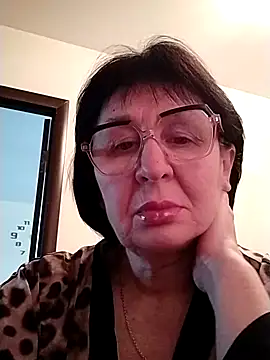 Snapshot of AlbinaXPretty chatting on 02/24/25, 07:55 AlbinaXPretty online show from 02/24/25, 07:55
