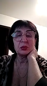 Snapshot of AlbinaXPretty chatting on 03/01/25, 07:15 AlbinaXPretty online show from 03/01/25, 07:15