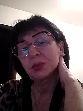 Snapshot of AlbinaXPretty chatting on 03/20/25, 09:02 AlbinaXPretty online show from 03/20/25, 09:02