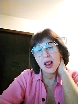 Snapshot of AlbinaXPretty chatting on 10/16/25, 08:32 AlbinaXPretty online show from 10/16/25, 08:32