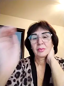 Snapshot of AlbinaXPretty chatting on 10/20/25, 06:14 AlbinaXPretty online show from 10/20/25, 06:14