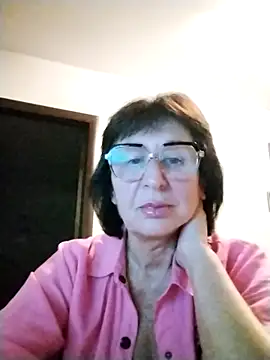 Snapshot of AlbinaXPretty chatting on 10/22/25, 07:57 AlbinaXPretty online show from 10/22/25, 07:57