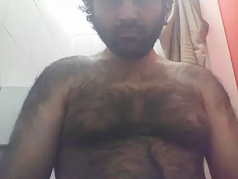 Snapshot of JohnBond009 chatting on 10/16/25, 09:27 JohnBond009 online show from 10/16/25, 09:27