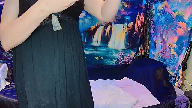 Snapshot of Faye_Wilde chatting on 03/12/25, 04:41 Faye Wilde online show from 03/12/25, 04:41