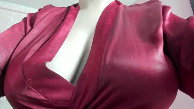 dolly zoe online show from 09/15/25, 05:18