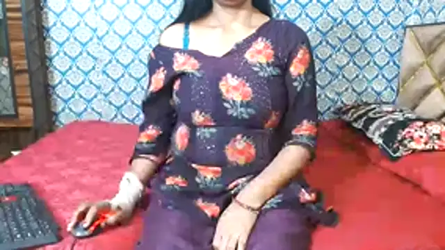 nikitahot3 online show from 11/05/25, 03:12