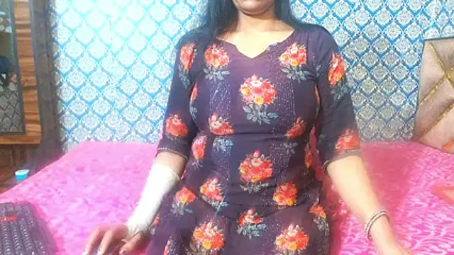 nikitahot3 online show from 01/14/26, 12:49