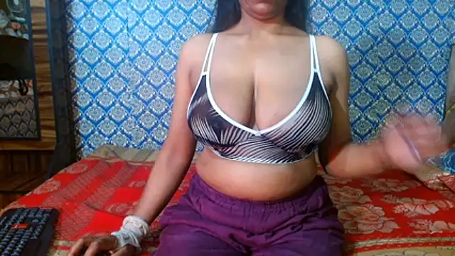 nikitahot3 online show from 02/12/26, 01:11