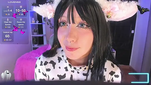 helen bunnnyx online show from 10/31/25, 07:09